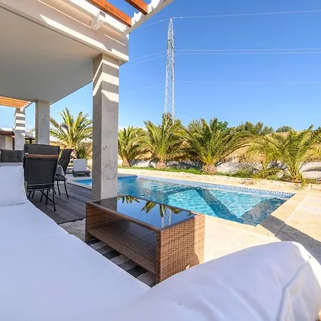 Maria * 希贝尼克